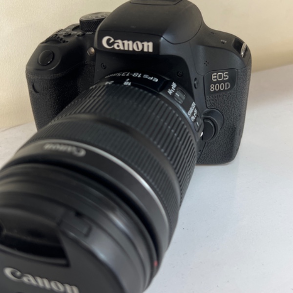 دوربین عکاسی دست دوم  Canon eos 800D kit 18-135 stm