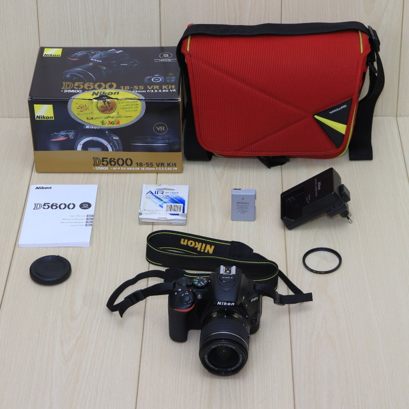 دوربین عکاسی نیکون دست دوم Nikon D5600 Kit 18-55mm f/3.5-5.6G VR (24000 شات)