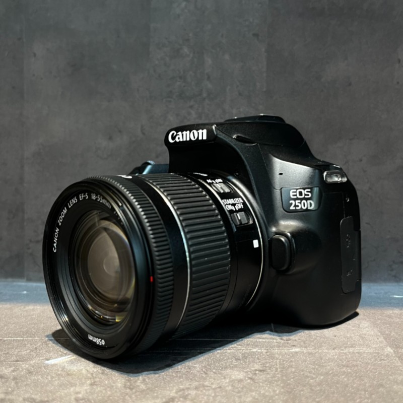دوربین عکاسی کانن (3000شات) Canon EOS 250D Kit EF-S 18-55 mm f/4-5.6 IS STM