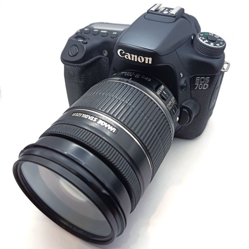 دوربین عکاسی کانن دست دوم Canon EOS 70D Kit 18-200mm IS (12000 شات)