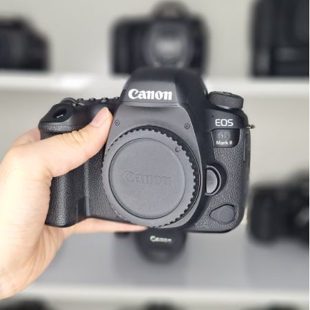 دوربین عکاسی کانن (دست دوم) Canon EOS 6D Mark II DSLR Camera Body