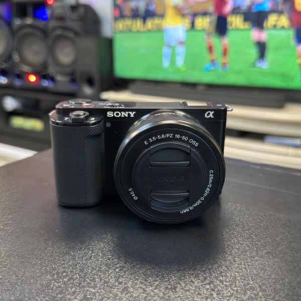 دوربین بدون آینه سونی Sony ZV-E10 Mirrorless Camera kit 16-50mm (دست دوم)
