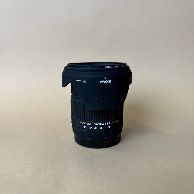 لنز سیگما دست دوم کار 18-50mm f/2.8 EX DC Macro
