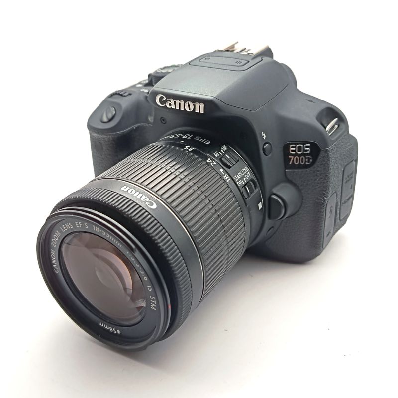 دوربین دست دوم کانن EOS 700D Kit 18-55mm IS STM (فقط 6300 شات)