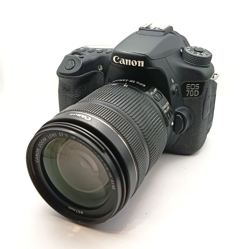 دوربین دست دوم کانن Canon EOS 70D Kit 18-135mm f/3.5-5.6 IS STM (19500 شات)