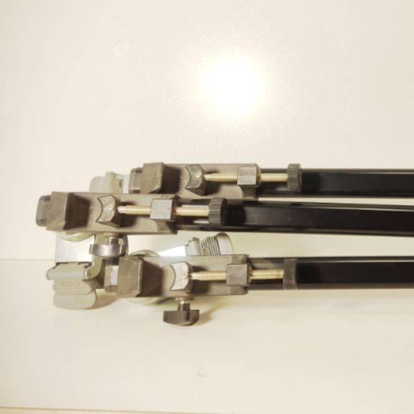 پایه دست دوم دالی سه پایه ویفینگ Weifeng WT-600 Tripod Wheel