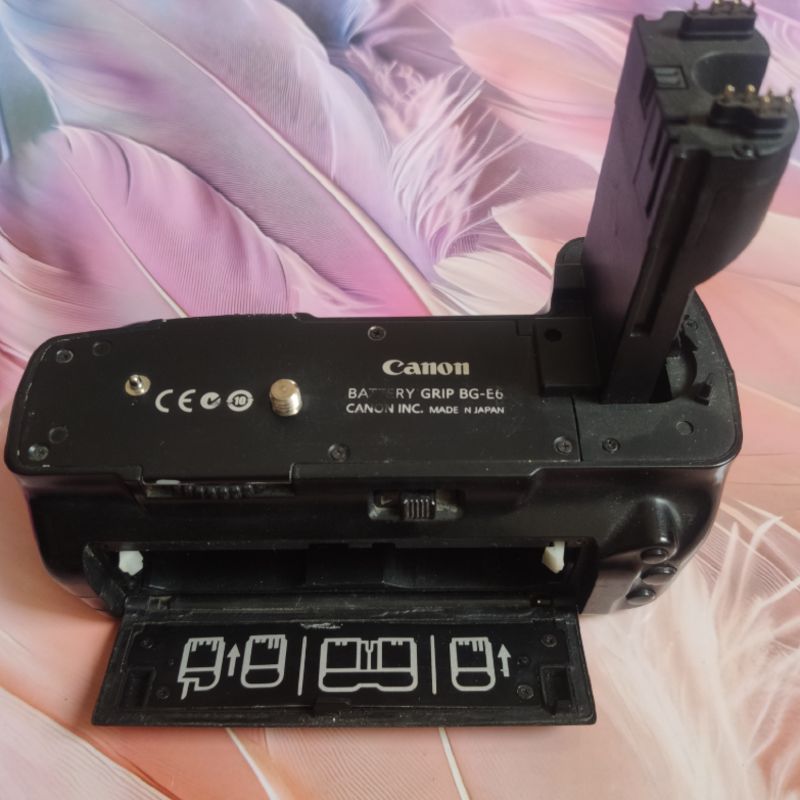 باتری گریپ کانن دست دوم Canon BG-E6 for 5D II Battery Grip HC