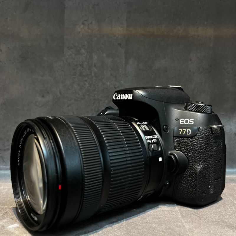 دوربین عکاسی کانن Canon EOS 77D Kit 18-135mm f/3.5-5.6 IS STM  (2000 شات)