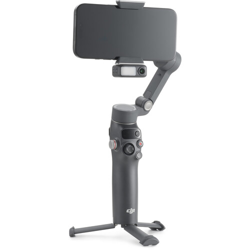 عکس گیمبال موبایل دی جی آی DJI Osmo Mobile 8 Gimbal Stabilizer همراه موبایل در حالت افقی از نمای روب