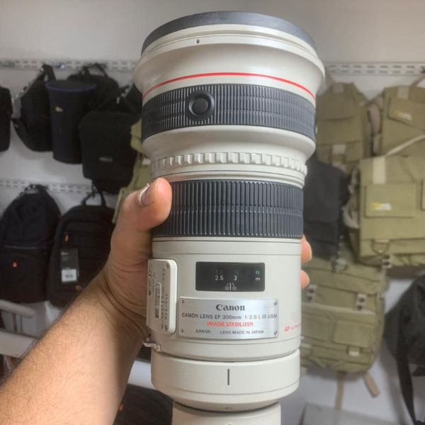 لنز دست دوم لنز کانن Canon EF 300mm f/2.8L IS USM (جعبه ندارد)