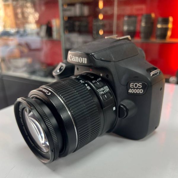 دوربین دست دوم  Canon EOS 4000D Kit EF-S 18-55mm is ii(8000 شات)