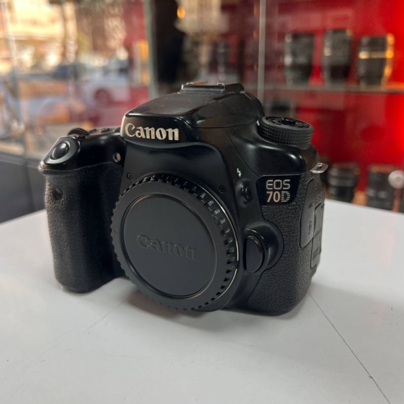 دوربین دست دوم دوربین عکاسی کانن Canon EOS 70D Body (50000 شات)