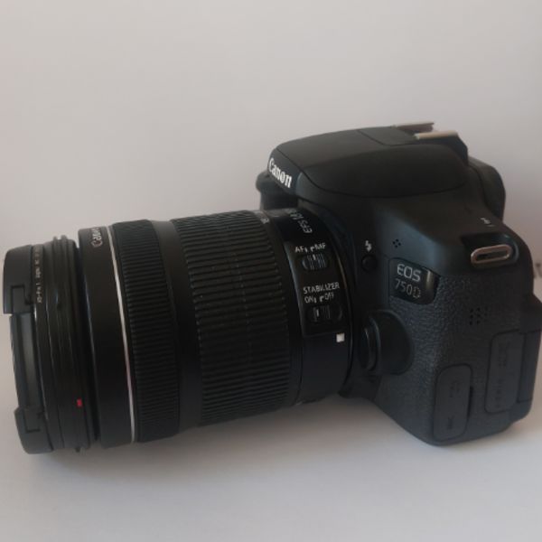 دوربین دست دوم Canon EOS 750D Kit 18-135mm F3.5-5.6 IS STM (18000 شات)