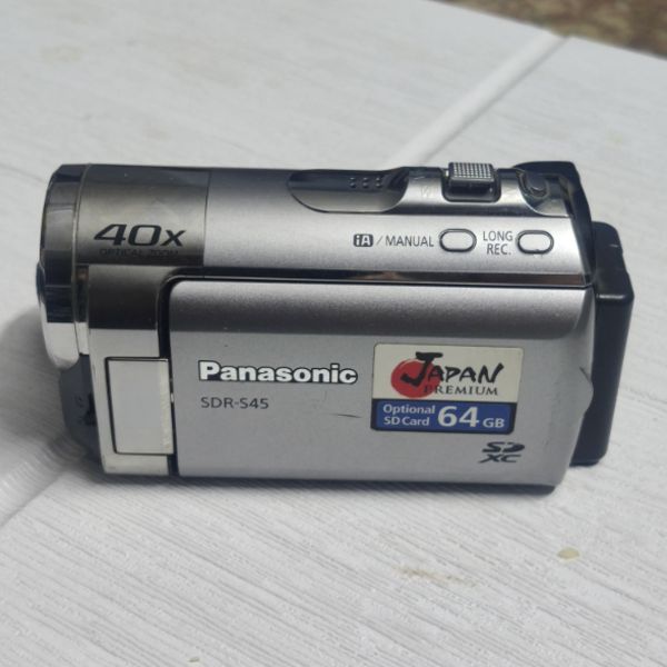 دوربین دست دوم دوربین فیلمبرداری پاناسونیک SDR-S45 40X zoom (1000 شات)