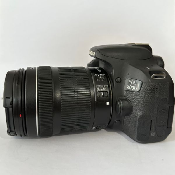 دوربین دست دوم دوربین عکاسی کانن Canon EOS 800D Kit 18-135mm f/4-5.6 IS STM (18000 شات)