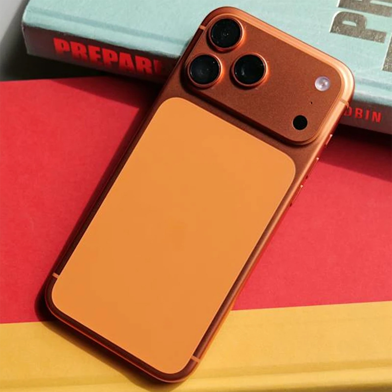 عکس از پشت گوشی موبایل آیفون Apple Iphone 17 Pro Max 256GB ZAA Orange