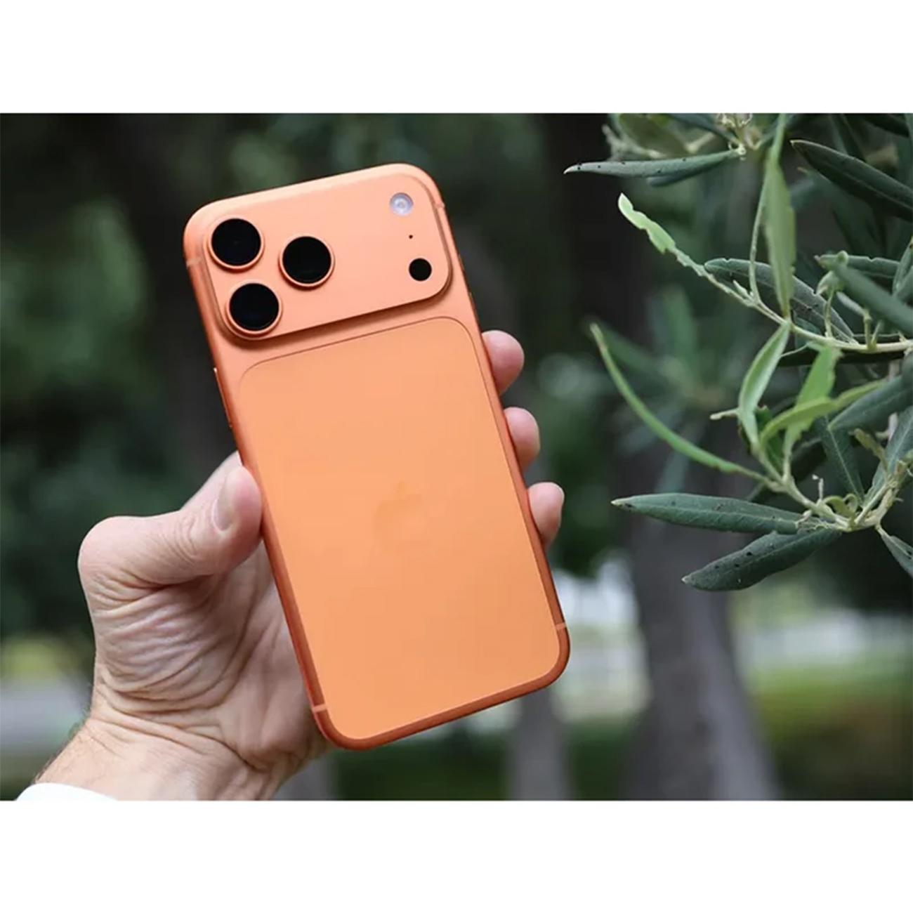 عکس از پشت گوشی موبایل آیفون Apple Iphone 17 Pro Max 256GB ZAA Orange