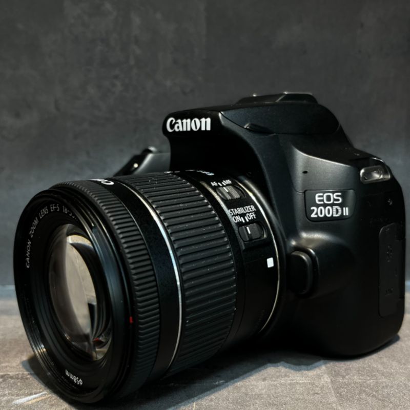 دوربین دست دوم دوربین کانن Canon EOS 200D Mark II (4000 شات)