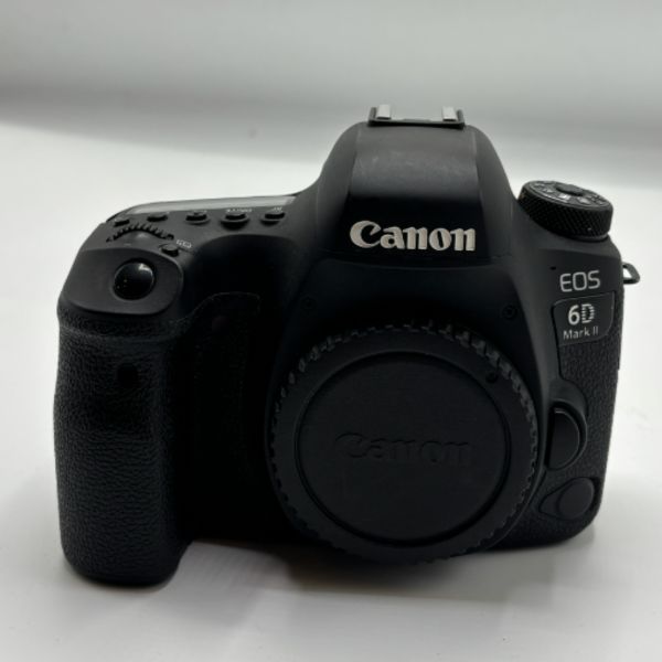 دوربین دست دوم Canon EOS 6D Mark II DSLR Camera Body (107000 شات)