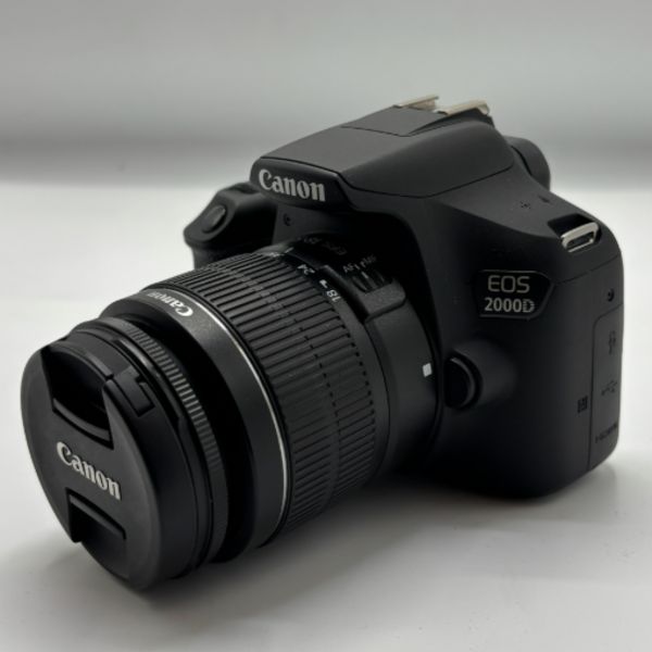دوربین دست دوم Canon EOS 2000D kit EF-S 18-55mm III (10000 شات)