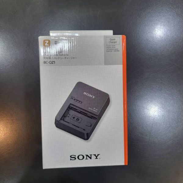 شارژر دست دوم سونی اصلی (پکدار)Sony BC-QZ1 Battery Charger for NP-FZ100 Org