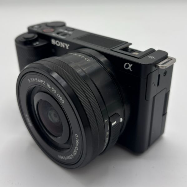دوربین دست دوم Sony ZV-E10 Mirrorless Camera kit 16-50mm (2 هزار شات)
