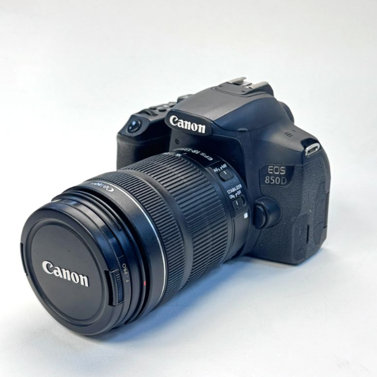 دوربین دست دوم عکاسی کانن Canon EOS 850D kit EF-S 18-135mm f/3.5-5.6 IS USM (29000 شات)