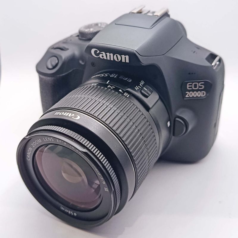 دوربین دست دوم عکاسی کانن Canon EOS 2000D kit EF-S 18-55mm III (زیر 5000 شات)