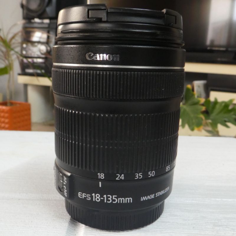 لنز دست دوم کانن Canon 18-135mm f/3.5-5.6 IS STM (جعبه ندارد)