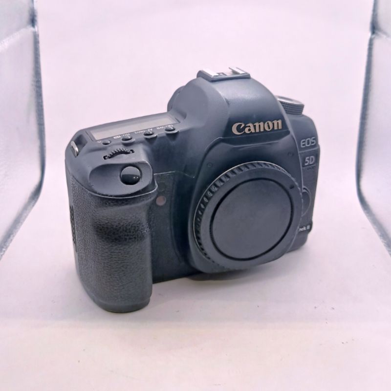 دوربین دست دوم کانن Canon EOS 5D mark II (140000 شات)