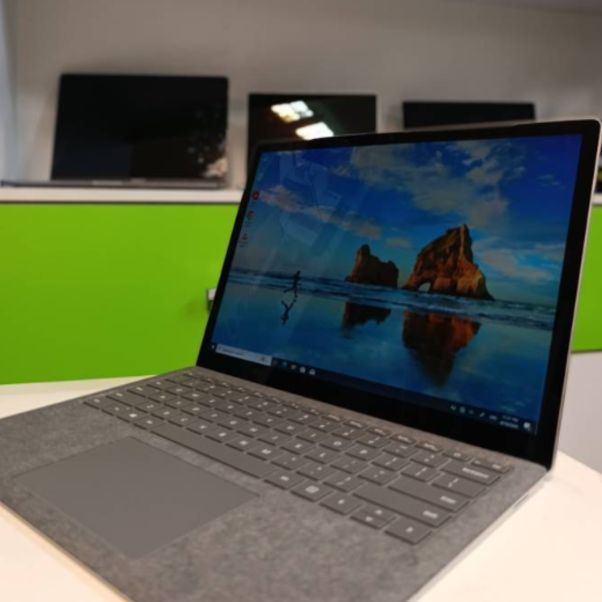 لپ تاپ 13.5 اينچ اینچی مایکروسافت Microsoft Surface laptop 3/ Intel Core i5-10/ 256GB SSD/8GB RAM/ Iris2GB