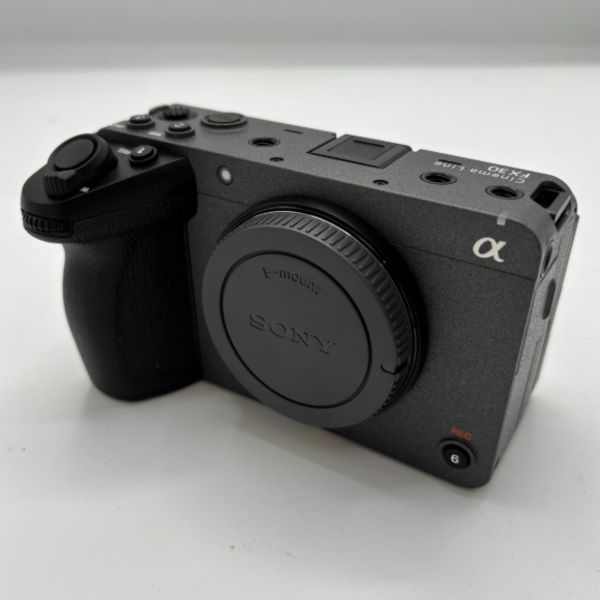 دوربین دست دوم Sony FX30 Digital Cinema Camera (100 شات)