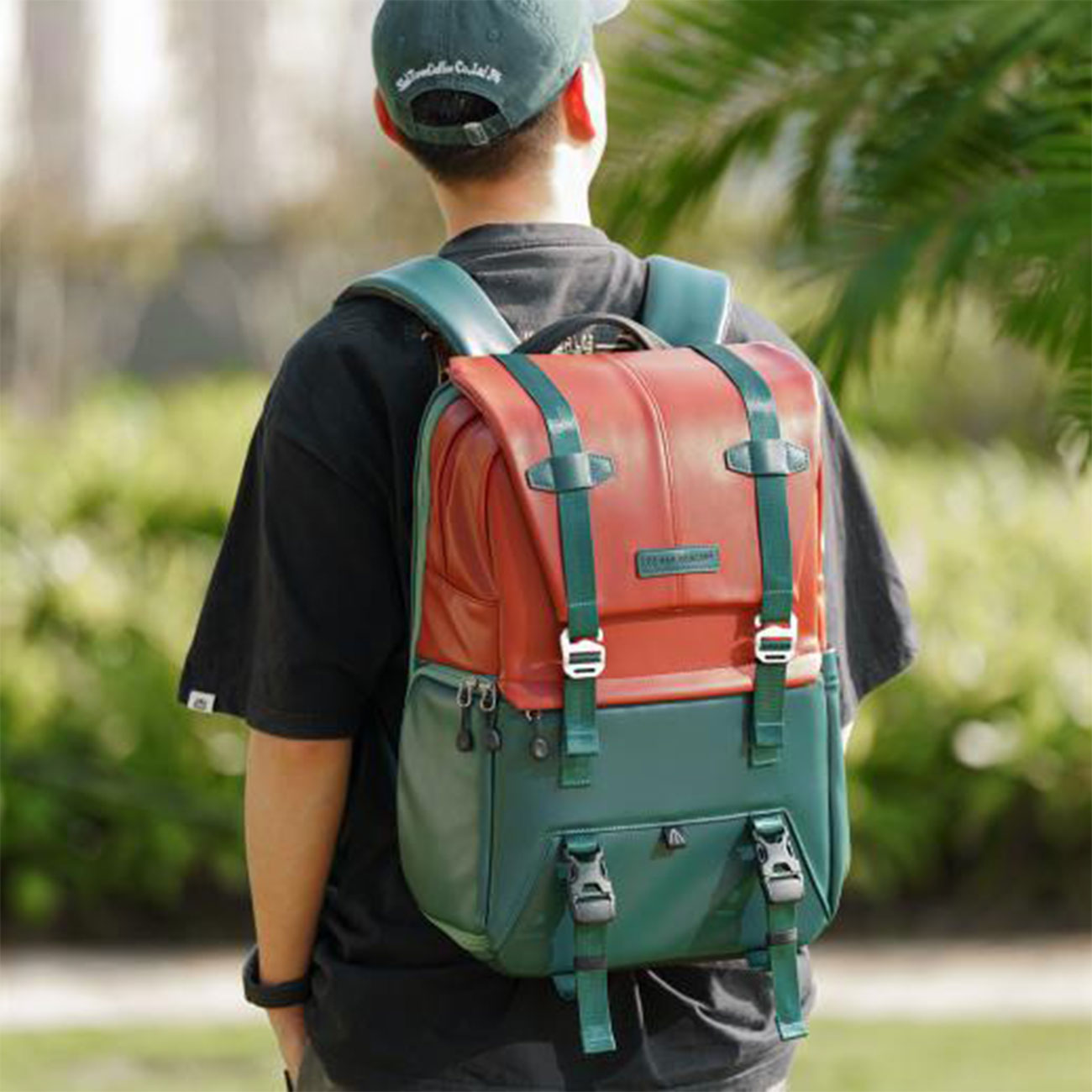 نمای کاربردی کوله پشتی کی اند اف K&F Concept KF13.087AV8 Camera Backpack