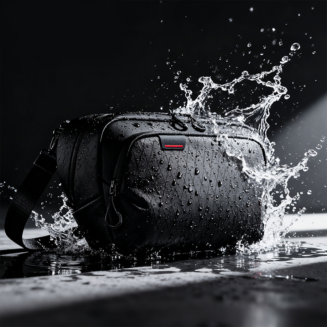 نمای کاربردی کیف دوربین بنج Bange XJ329 Camera Sling Bag