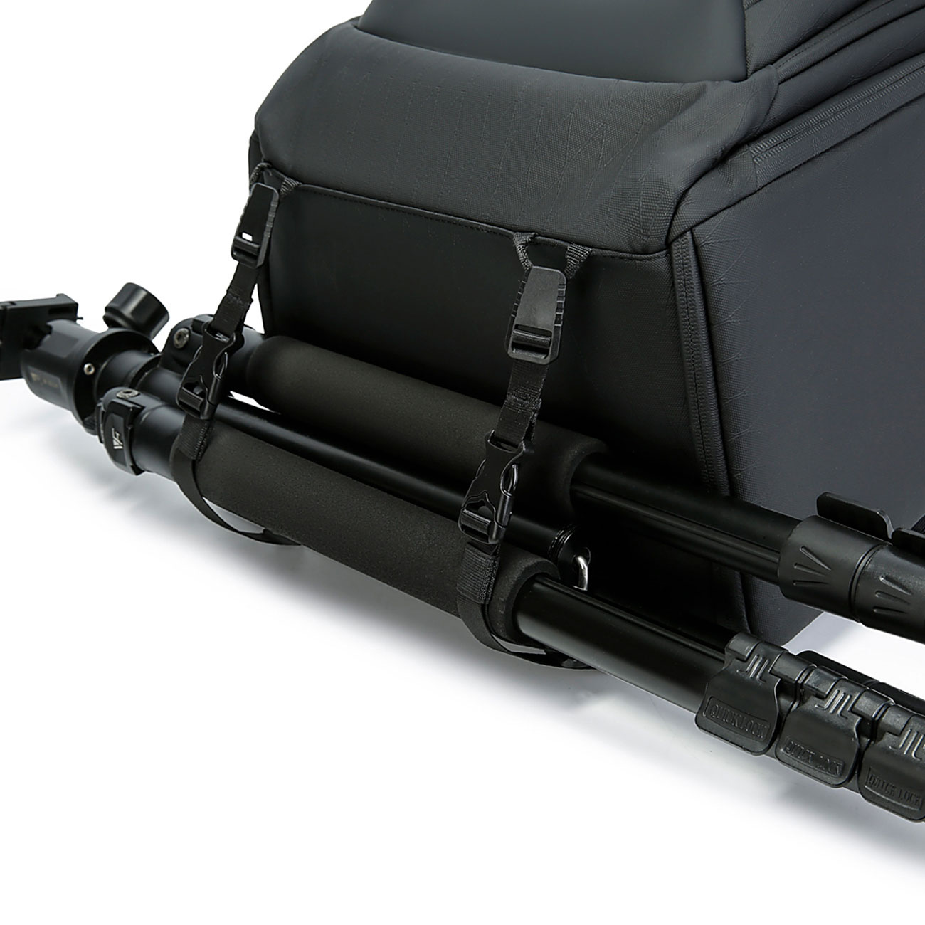 نمای نزدیک کوله‌ پشتی دوربین بنج Bange XJ325 Camera backpack
