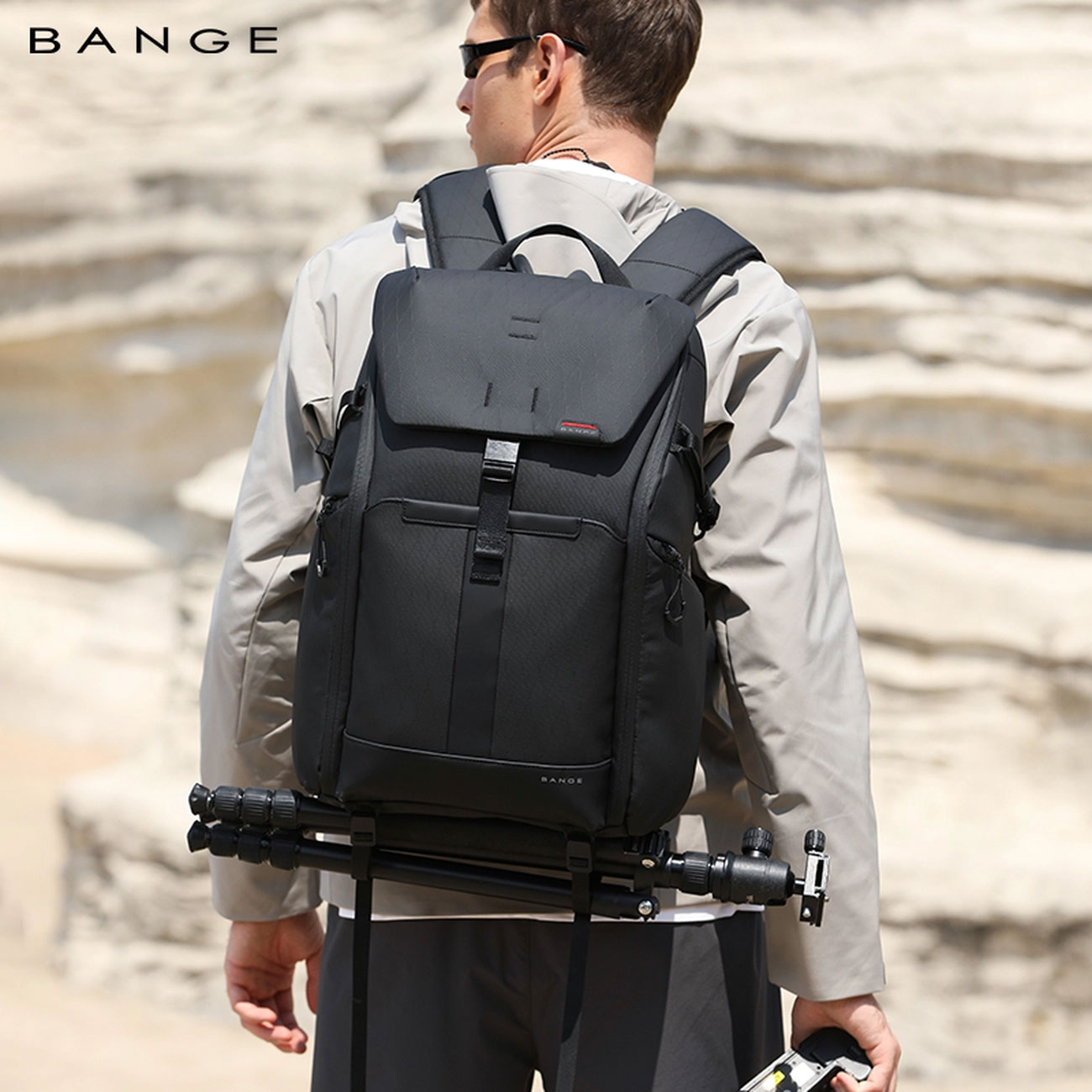 نمای کاربردی از کوله‌ پشتی بنج Bange XJ327 Camera backpack