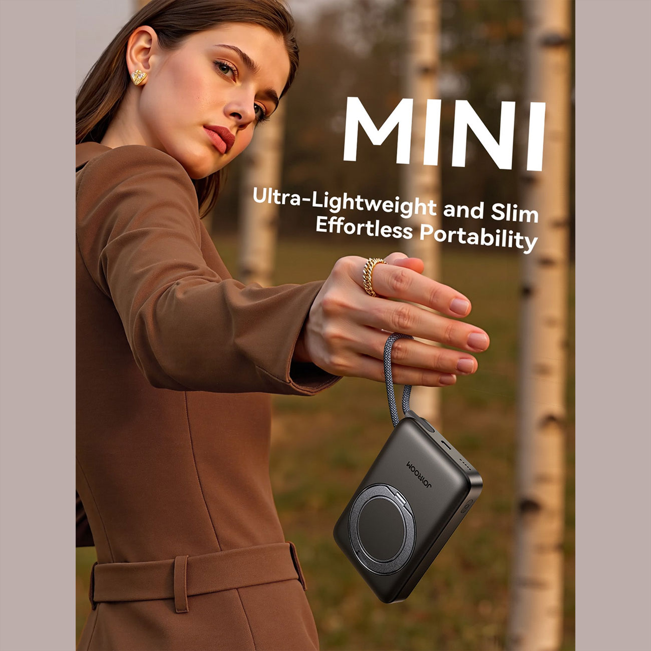 نمای کاربردی از پاوربانک جویروم Joyroom JR-PBM02 22.5W 10000mAh Wireless Power bank