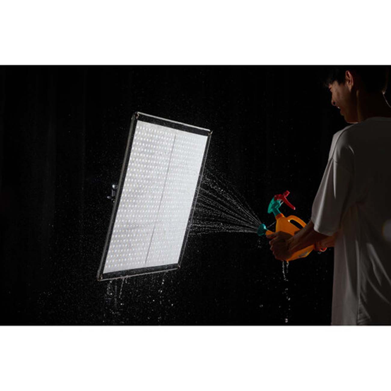 نمای کاربردی نور ال ای دی Godox KNOWLED F600Bi Bi-Color LED Light Panel