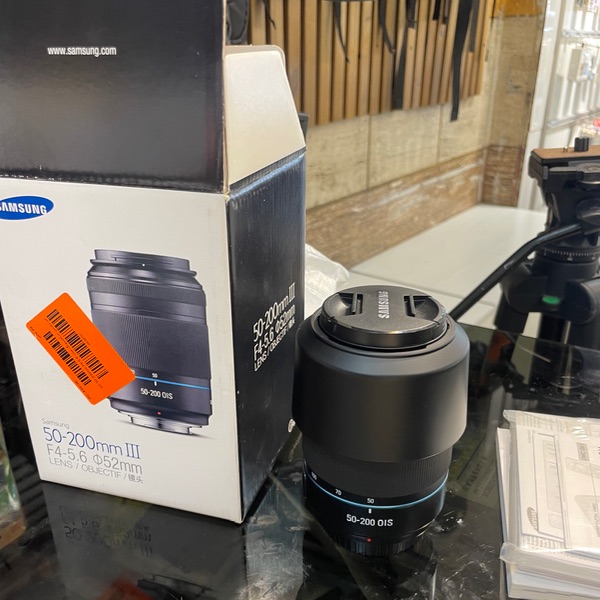 لنز دست دوم Samsung 55-200mm III OIS (جعبه دارد)