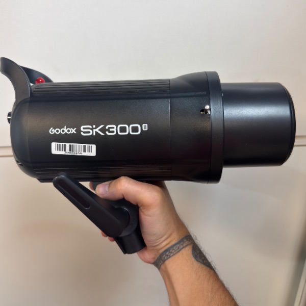 کیت فلاش دست دوم استودیویی گودکس Godox SK300II-V Studio Flash Kit