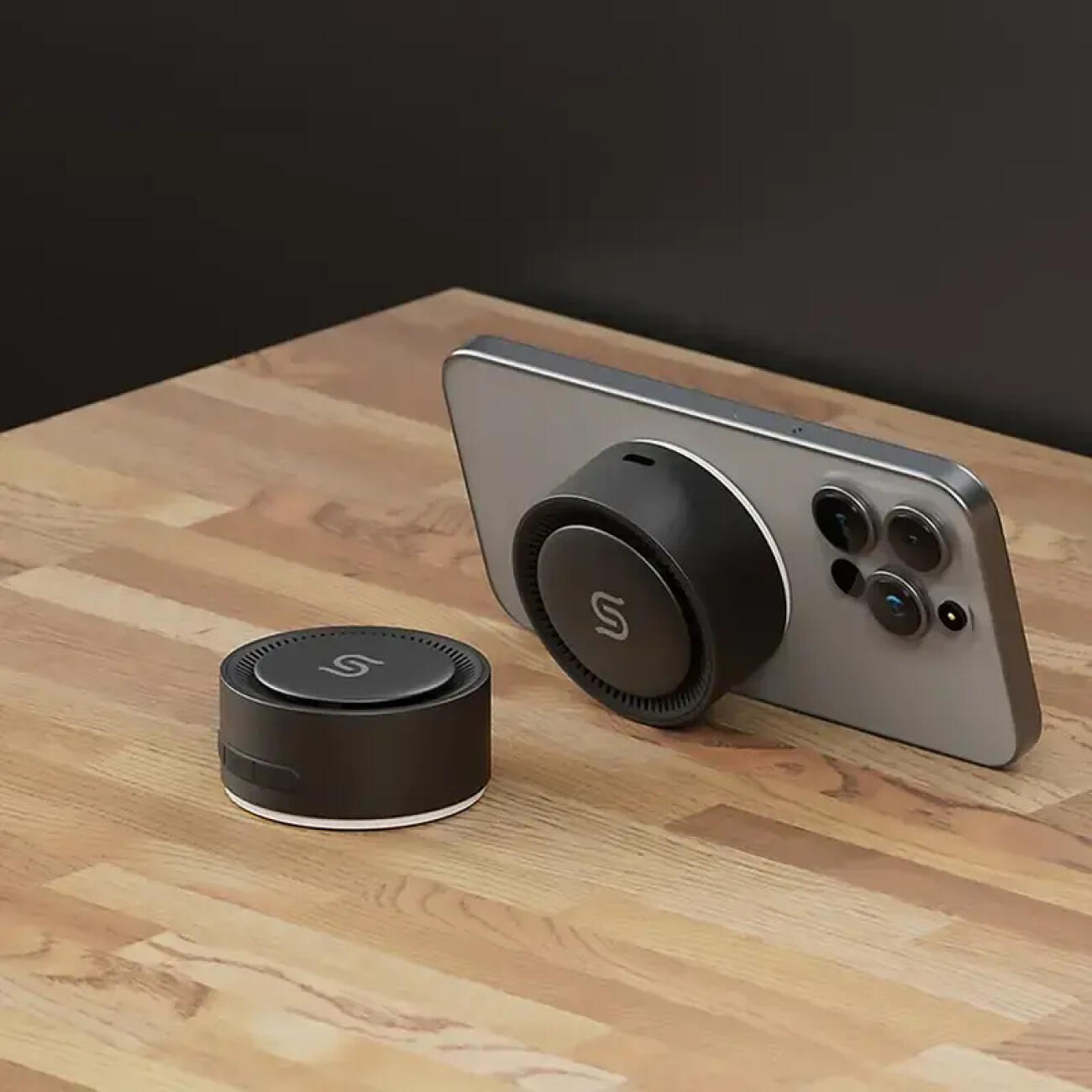 اسپیکر بلوتوثی و شارژر بی سیم پرودو Porodo Soundtec Uniq Magnetic Wireless Charging Bluetooth Speake