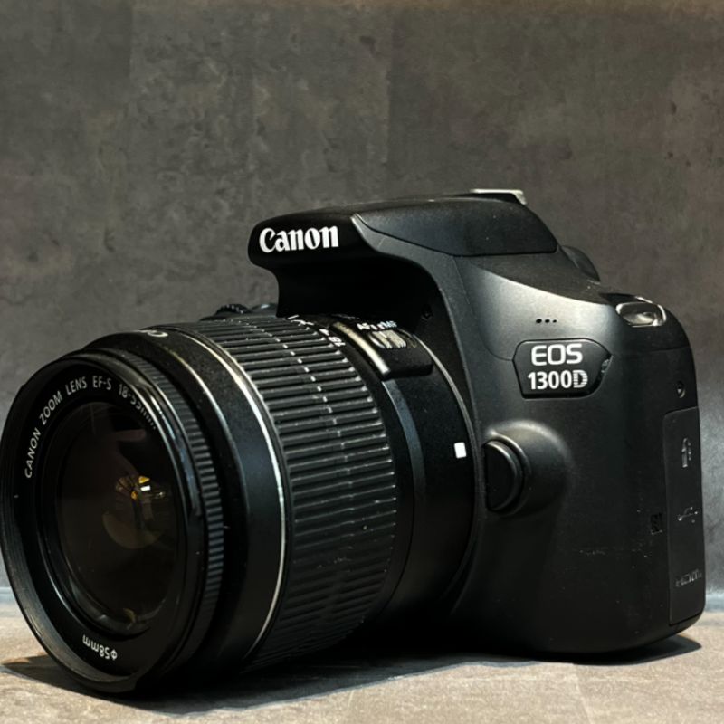 دوربین دست دوم عکاسی کانن Canon EOS 1300D Kit 18-55mm f/3.5-5.6 III (5000 شات)
