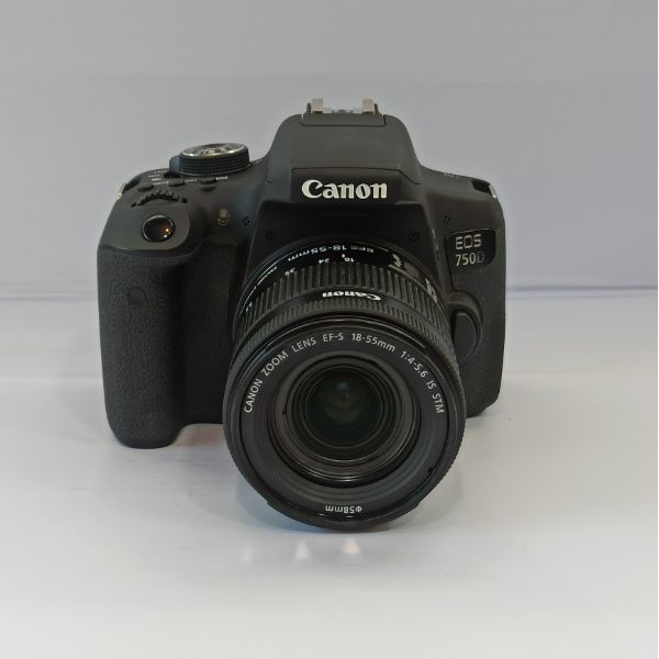 دوربین دست دوم عکاسی کانن Canon EOS 750D Kit 18-55mm f/3.5-5.6 IS STM (2000 شات)