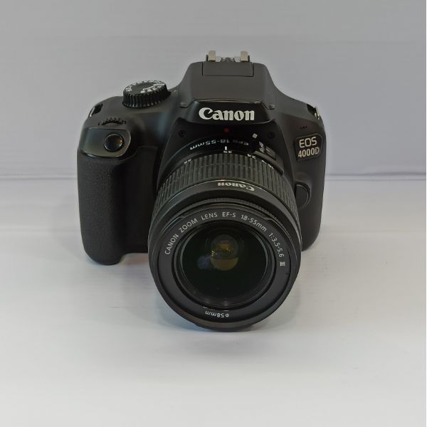دوربین دست دوم Canon EOS 4000D Kit EF-S 18-55mm III (19000 شات)