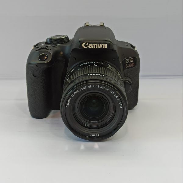 دوربین دست دوم 800D EF-S 18-55 IS STM (11000 شات)