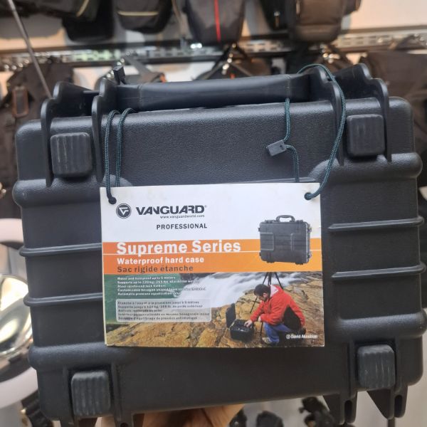 کیف ونگارد دست دوم Vanguard supreme 27