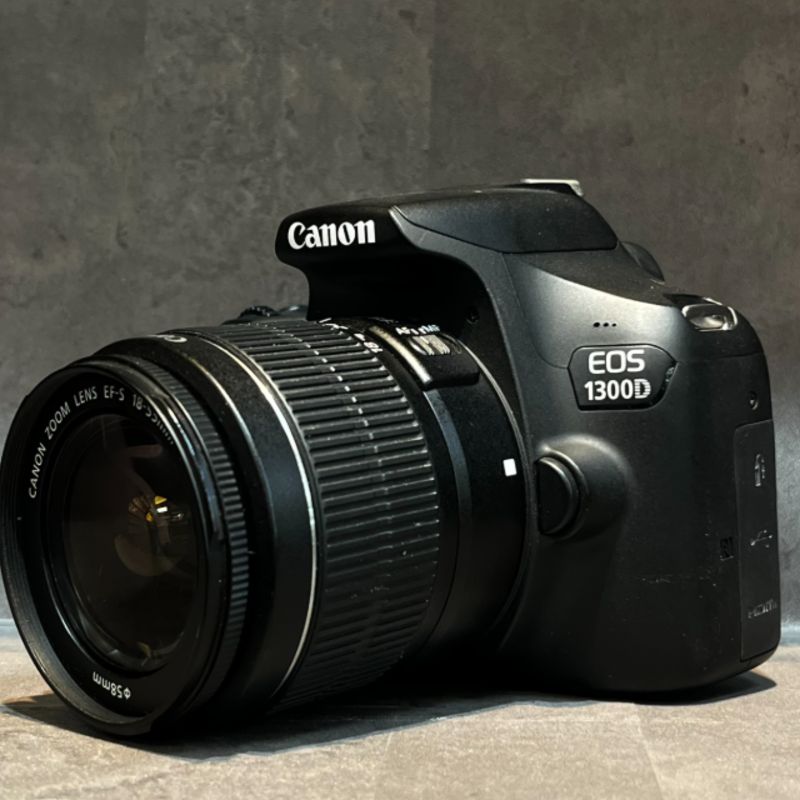 دوربین دست دوم عکاسی کانن Canon EOS 1300D Kit 18-55mm f/3.5-5.6 IS II (500 شات)