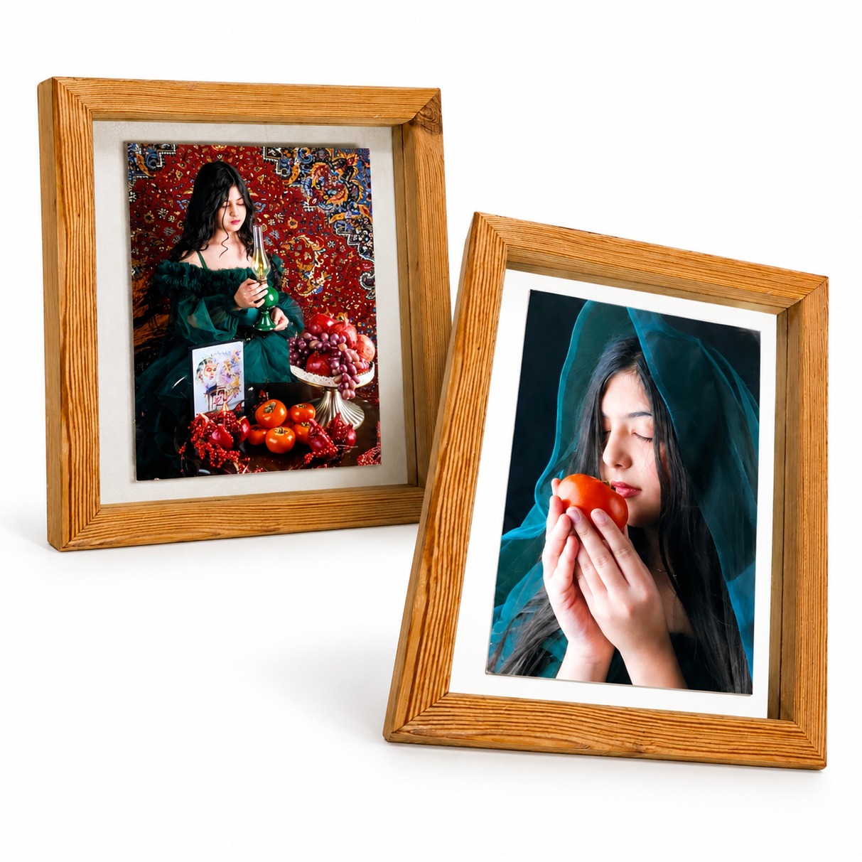 قاب عکس چوبی شیشه دو طرفه  Double-sided glass frame with wooden border