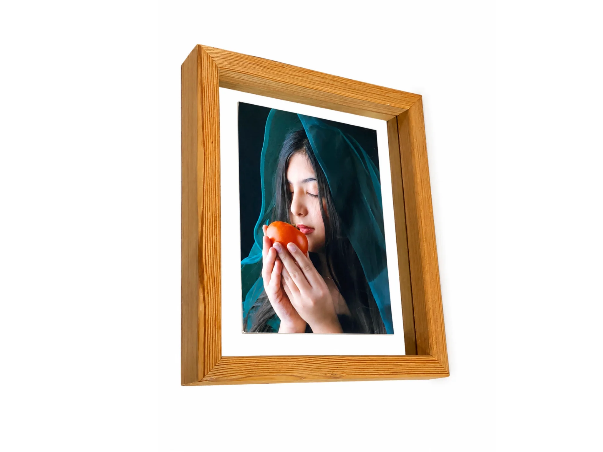 قاب عکس چوبی شیشه دو طرفه  Double-sided glass frame with wooden border