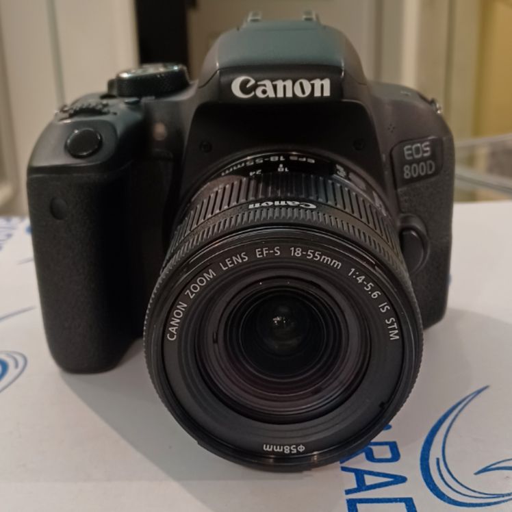 دوربین دست دوم عکاسی کانن Canon EOS 800D Kit 18-55mm f/4-5.6 IS STM (13944 شات)